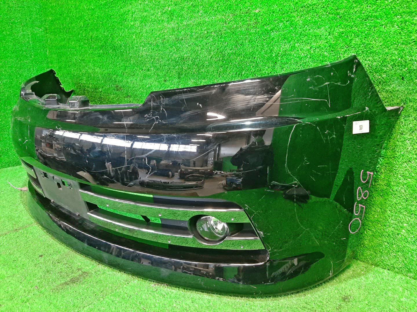 Бампер передний NISSAN SERENA C25 5850 2 ракурс