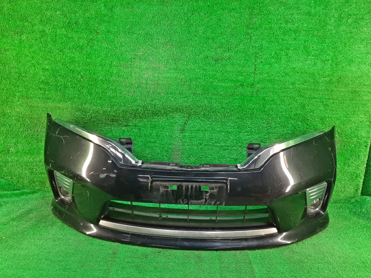 Бампер передний NISSAN SERENA C26 3576 1 ракурс