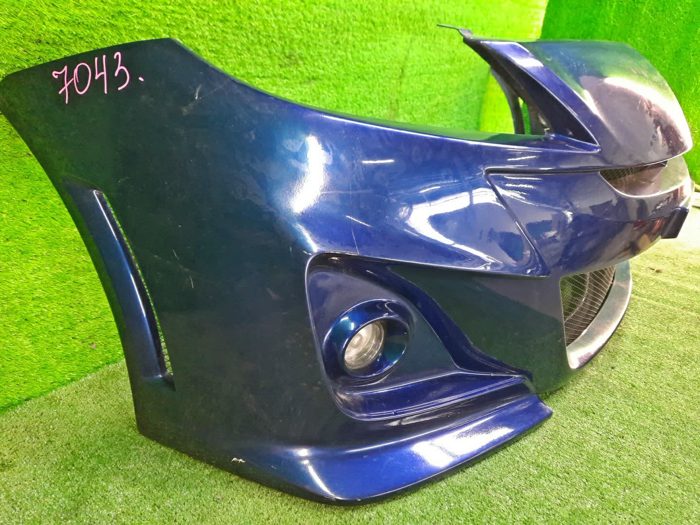Бампер передний MAZDA AXELA, MAZDA 3, 3 BL6FJ, BLEFW, BL5FP, BLEAP, BLEFP, BLFFP, BL3FW, BL5FW, BLEAW, BLFFW, BL 7043 3 ракурс