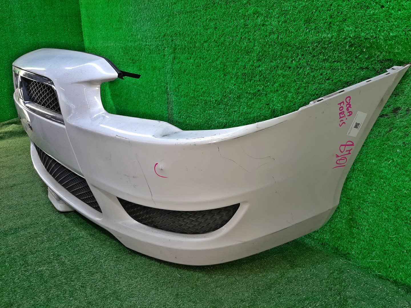 Бампер передний MITSUBISHI LANCER, GALANT FORTIS CY4A, CY2A, CY3A, CY6A, CX6A, CX4A, CX3A 8701 2 ракурс