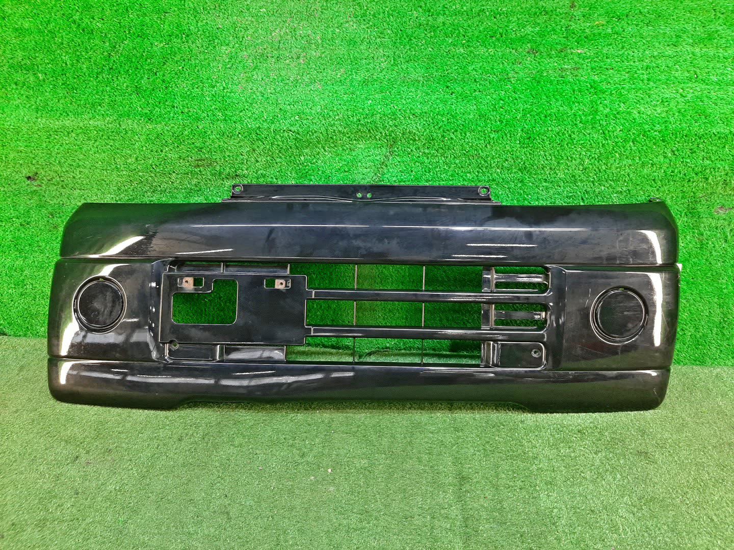 Бампер передний MITSUBISHI TOWN BOX U62W 8873 1 ракурс