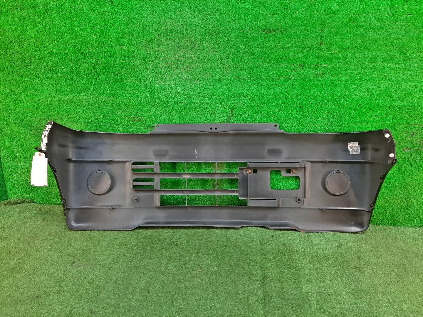 Бампер передний MITSUBISHI TOWN BOX U62W 8873 5 ракурс