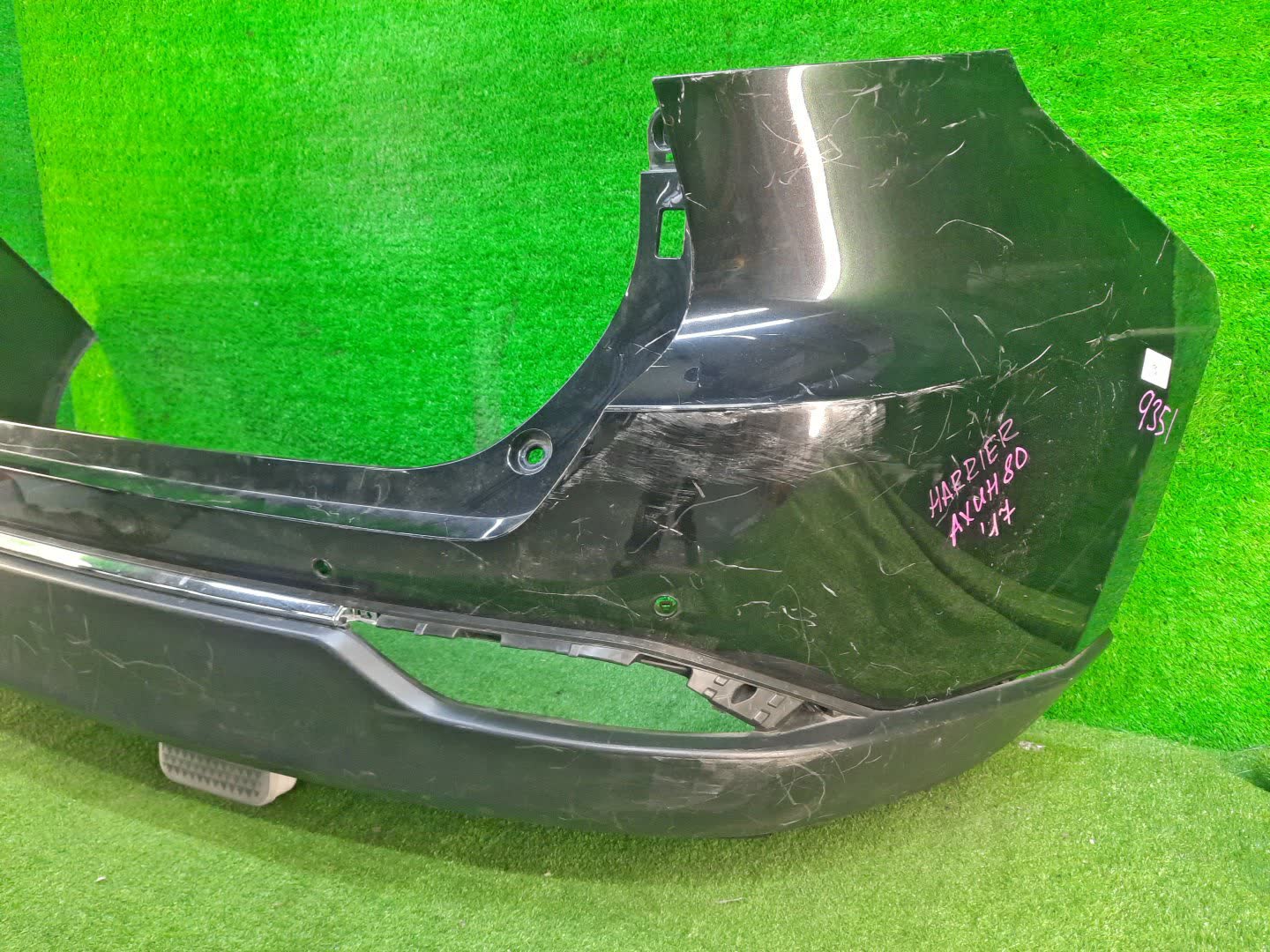 Бампер задний TOYOTA HARRIER AXUH80 9351 3 ракурс