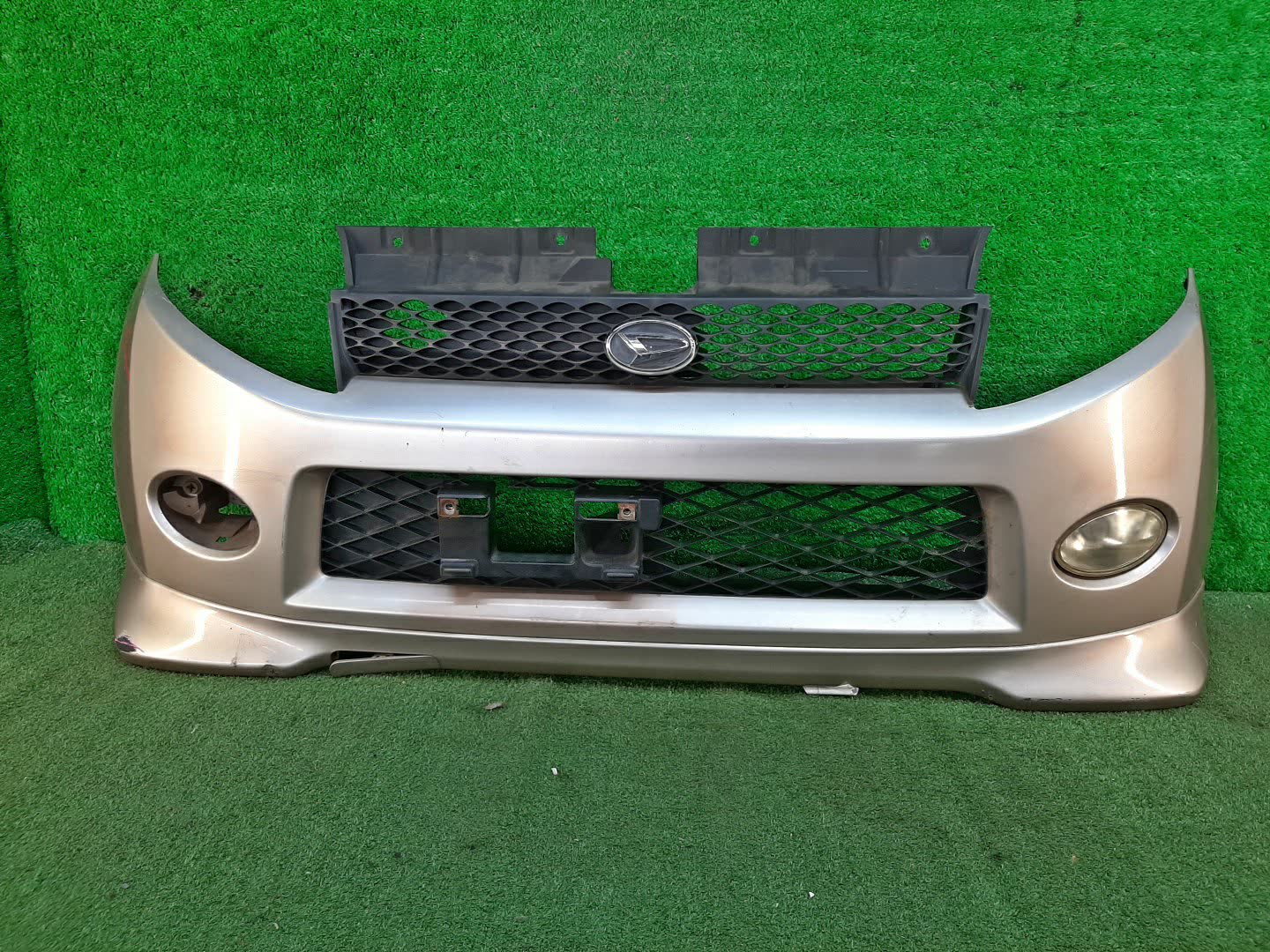 Бампер передний DAIHATSU MAX L950S 7780 1 ракурс