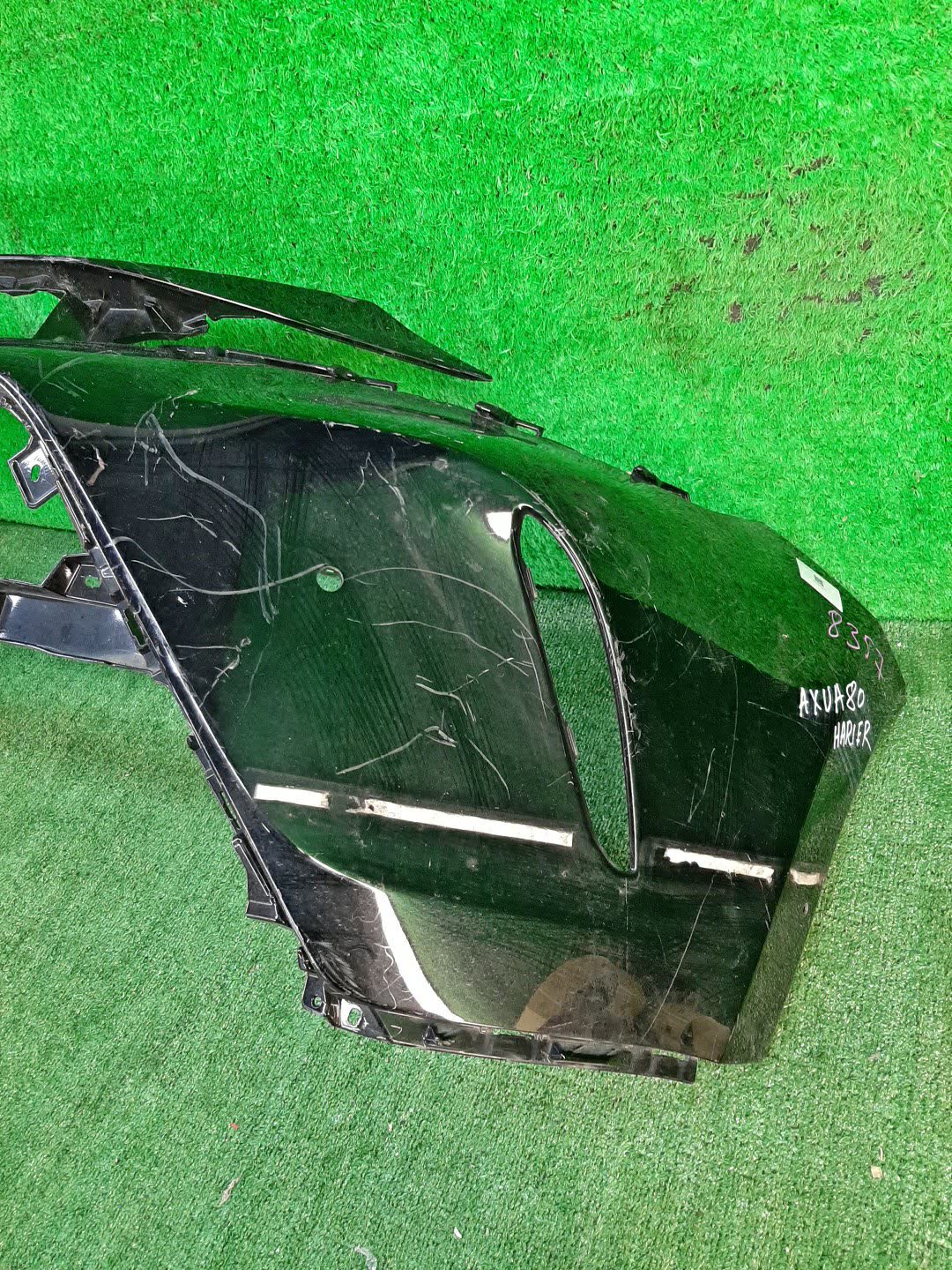 Бампер передний TOYOTA HARRIER AXUH80 8357 3 ракурс