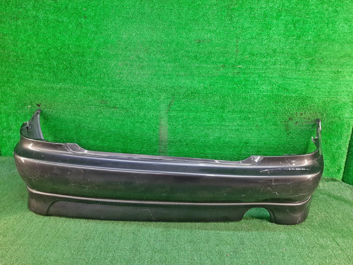Бампер задний TOYOTA ALTEZZA, IS200, IS300 GXE10, SXE10, JCE10, JCE15 8381 1 ракурс