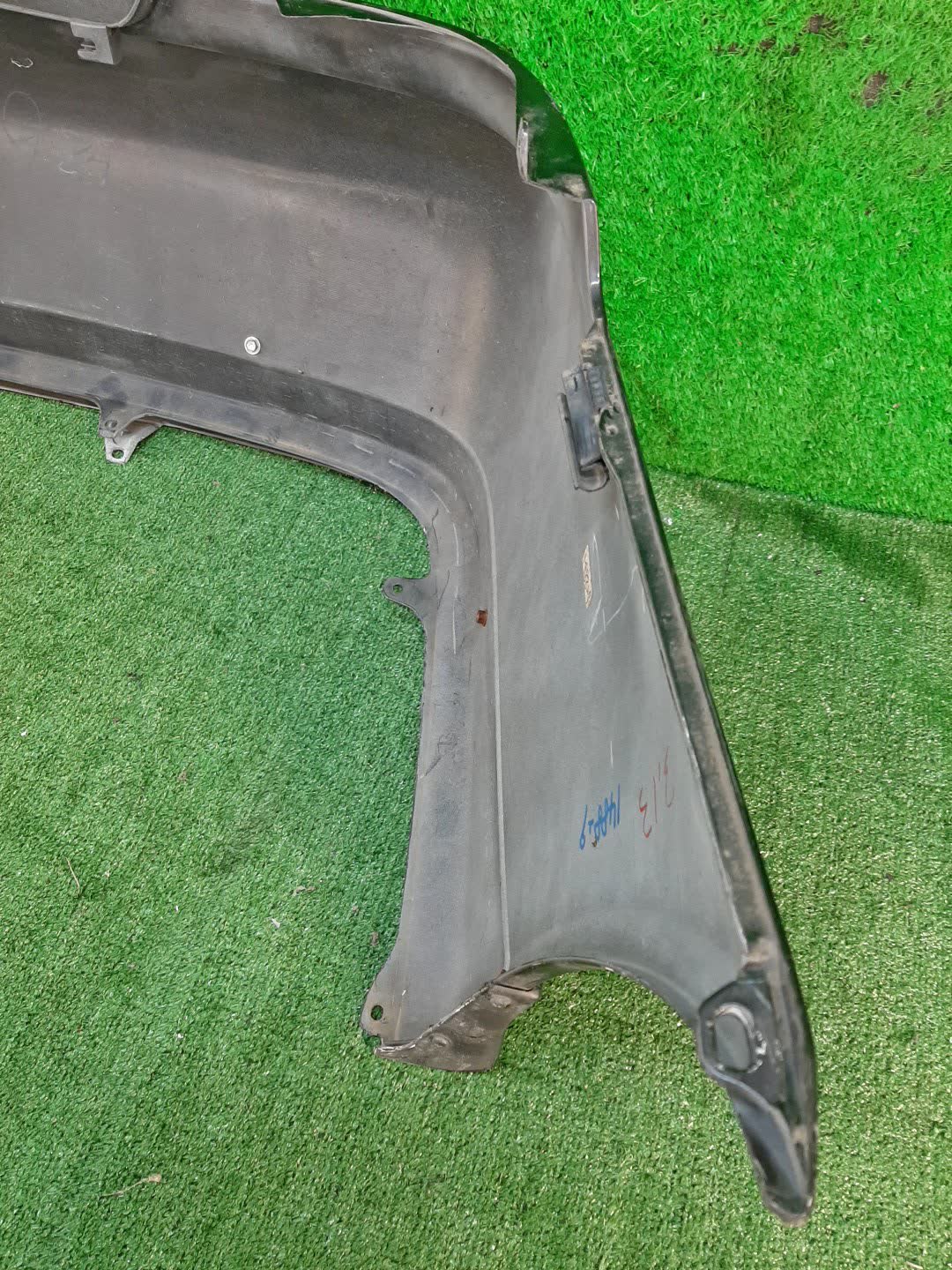 Бампер задний TOYOTA ALTEZZA, IS200, IS300 GXE10, SXE10, JCE10, JCE15 8381 5 ракурс