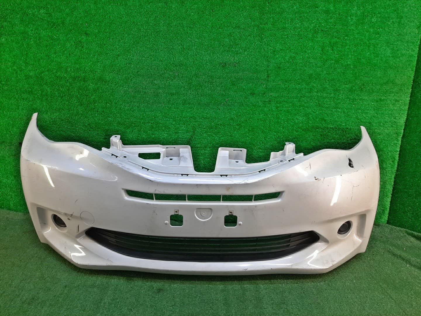 Бампер передний SUBARU TREZIA NCP120, NCP125, NSP120 8997 1 ракурс
