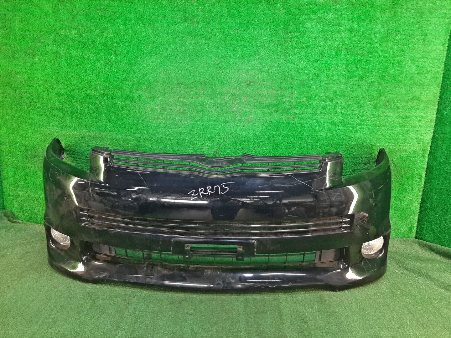 Бампер передний TOYOTA VOXY ZRR75W, ZRR70W, ZRR75G, ZRR70G 6505 1 ракурс