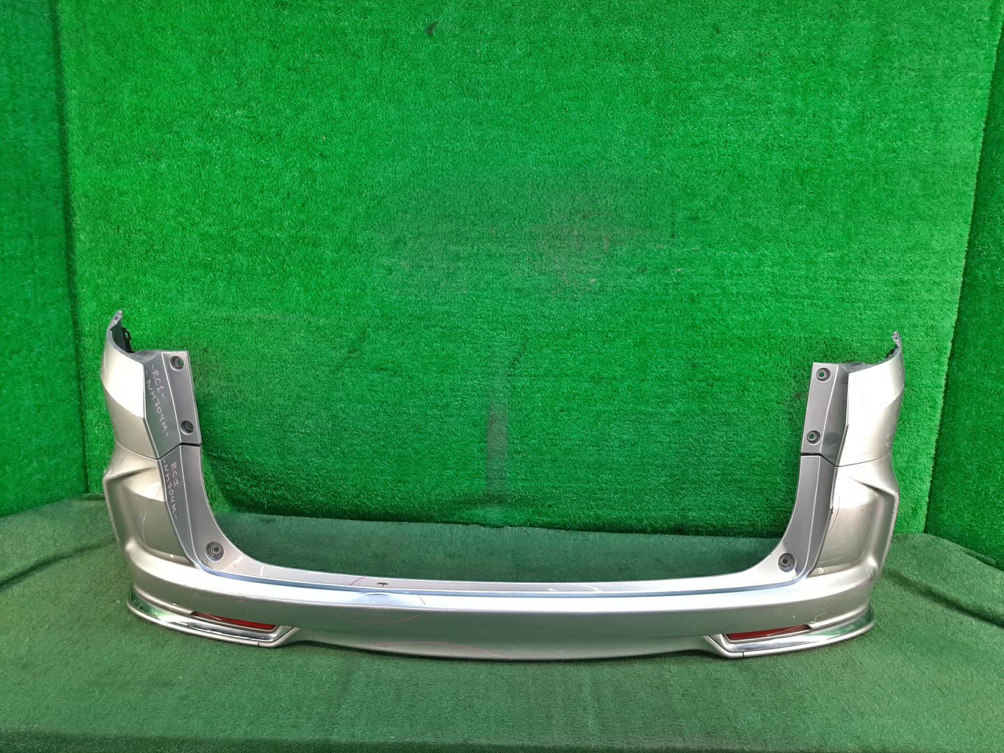 Бампер задний HONDA ODYSSEY RC1 7611 1 ракурс