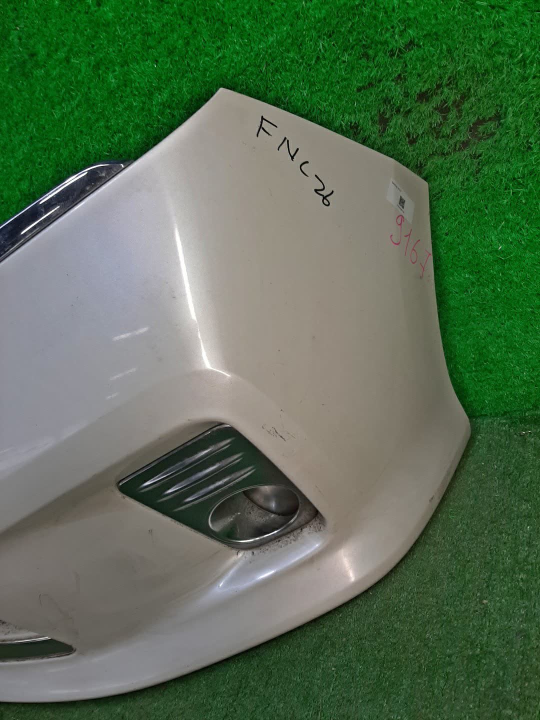 Бампер передний NISSAN SERENA C26 9167 4 ракурс