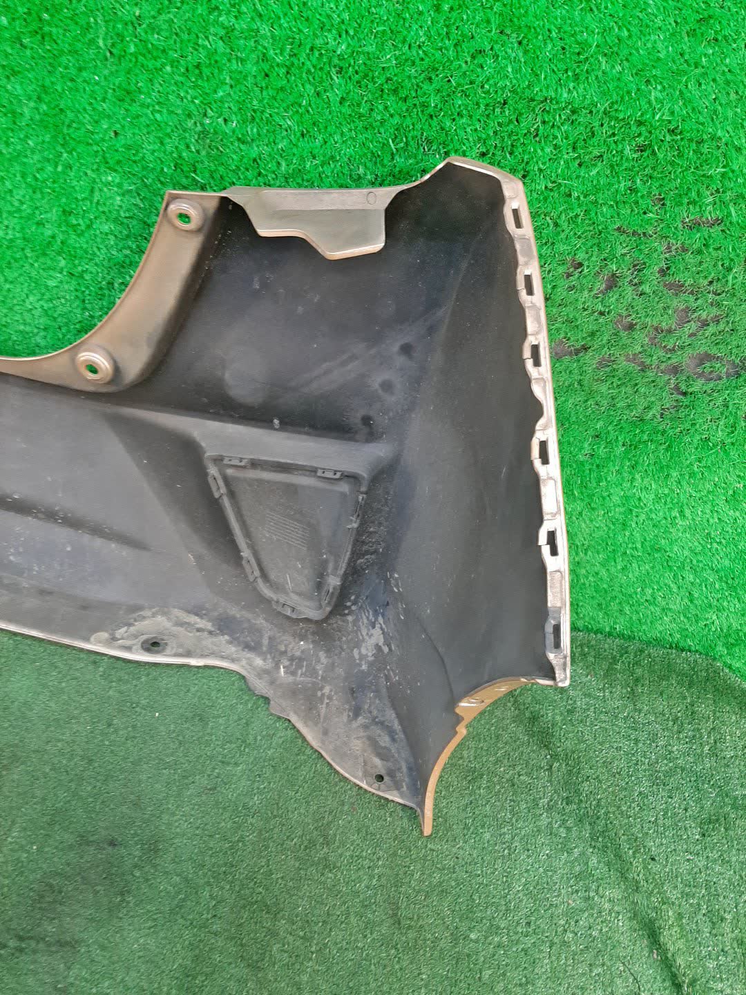 Бампер задний HONDA FIT GK6, GP6, GP5, GK3, GK5, GK4 4684 5 ракурс