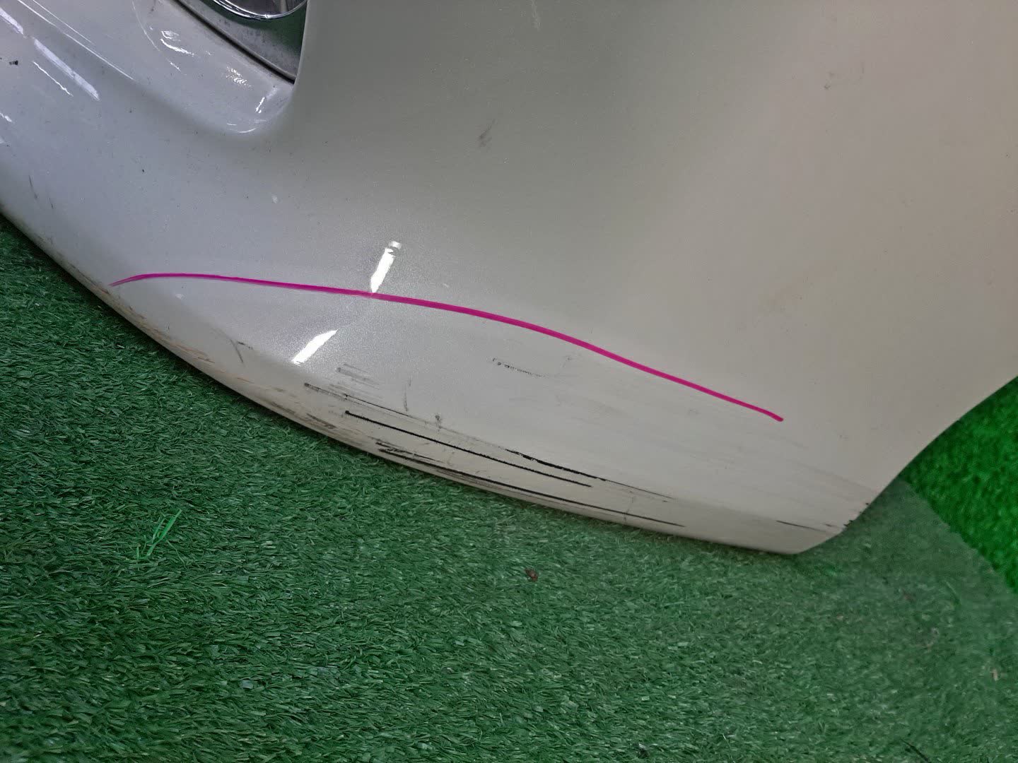 Бампер передний NISSAN SERENA C26 5033 5 ракурс
