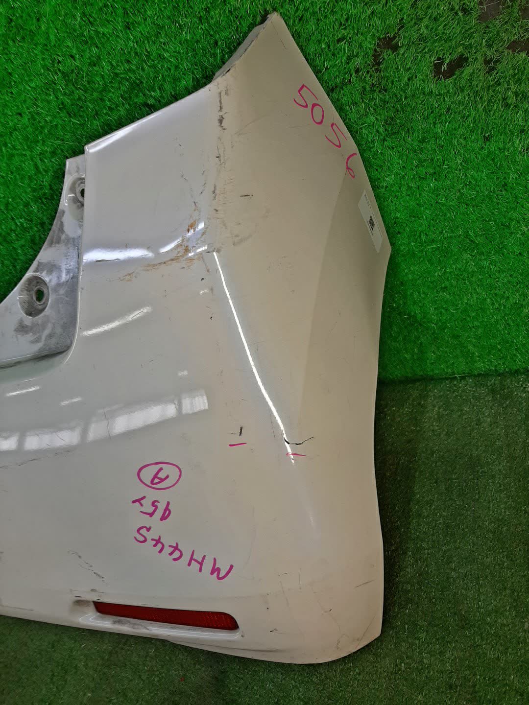 Бампер задний SUZUKI WAGON R MH44S 5056 4 ракурс