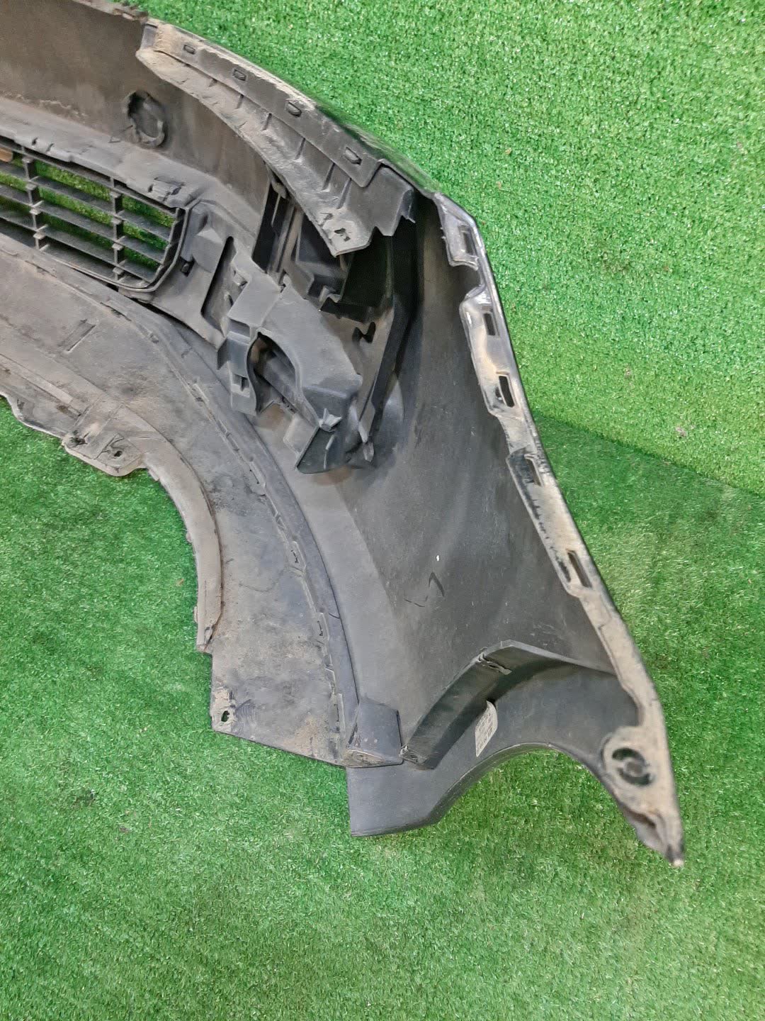 Бампер передний VOLKSWAGEN GOLF 5K1, MK6, AJ5 7032 5 ракурс