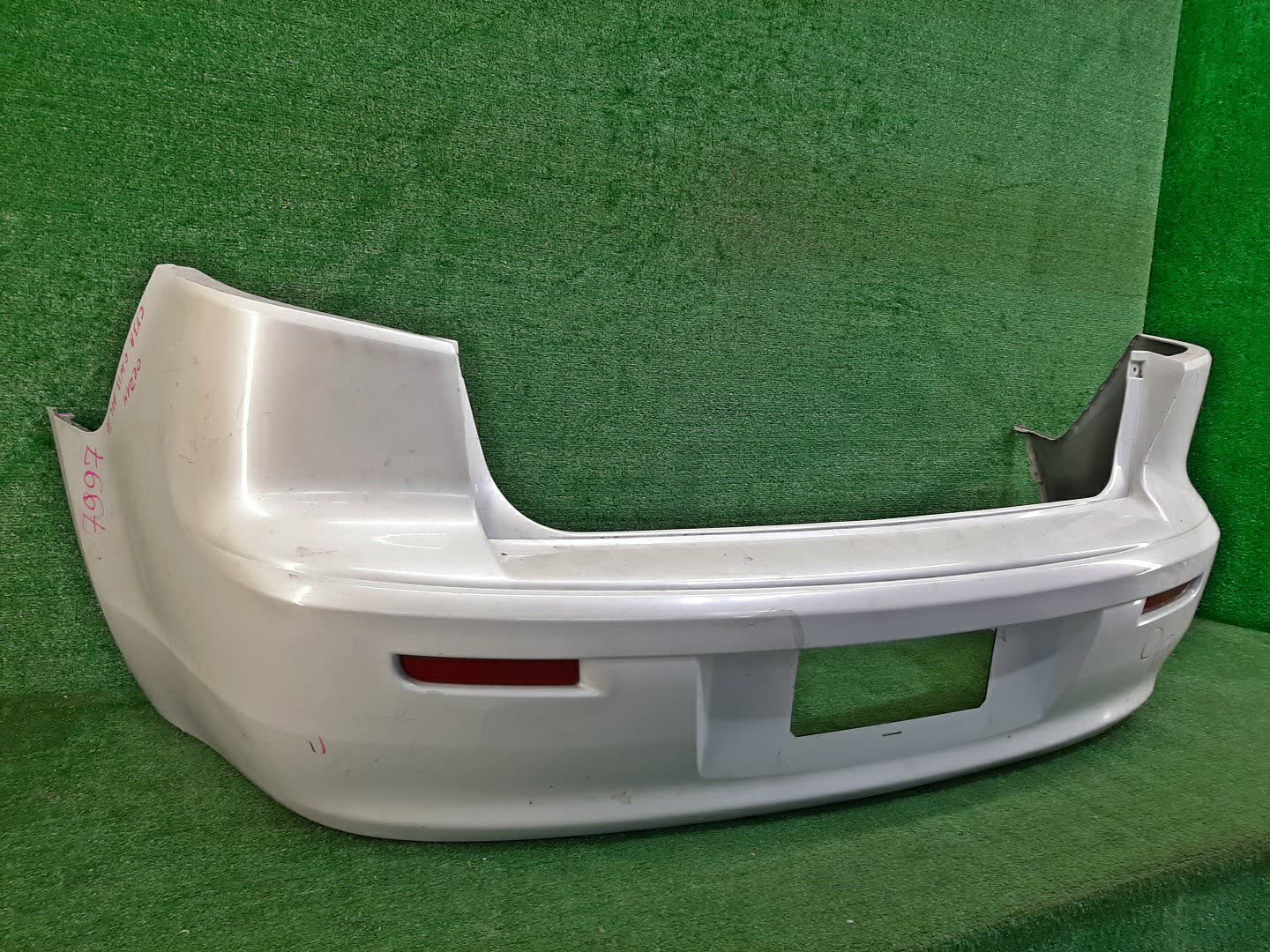 Бампер задний MITSUBISHI LANCER, GALANT FORTIS CY4A, CY2A, CY3A, CY6A 7997 3 ракурс