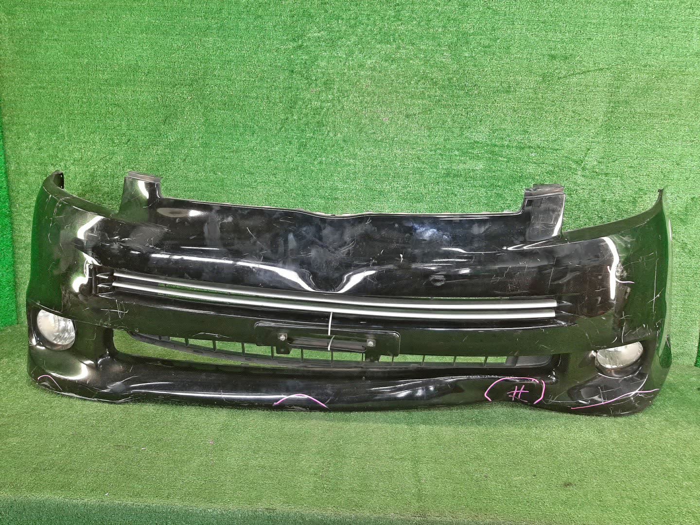 Бампер передний TOYOTA VOXY ZRR75W, ZRR70W, ZRR75G, ZRR70G 8302 1 ракурс