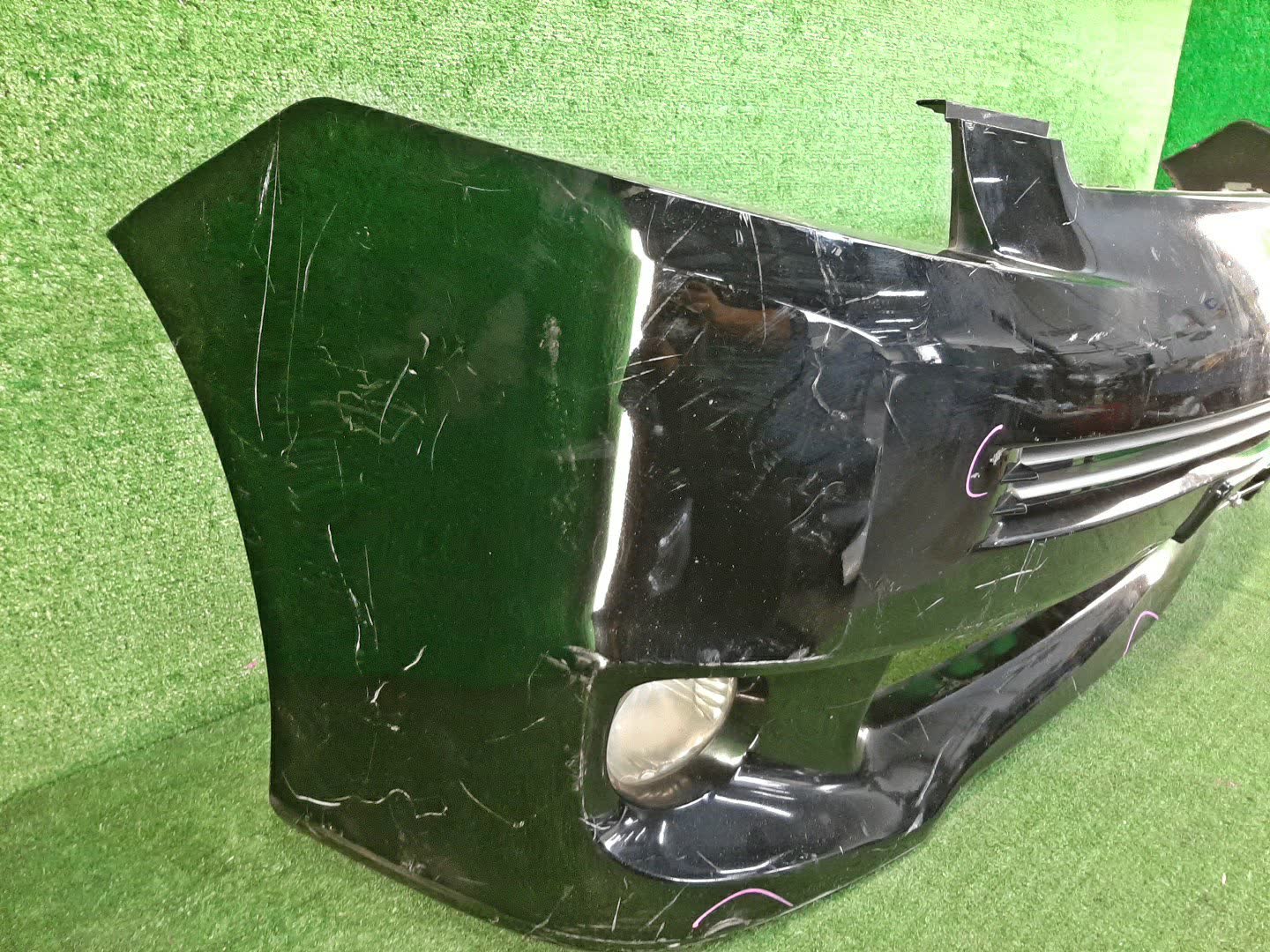 Бампер передний TOYOTA VOXY ZRR75W, ZRR70W, ZRR75G, ZRR70G 8302 2 ракурс