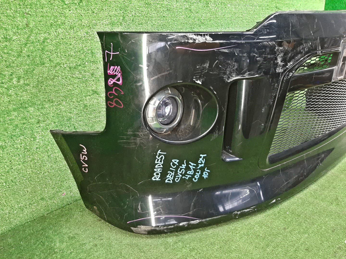 Бампер передний MITSUBISHI DELICA D5 CV1W, CV2W, CV4W, CV5W 8387 2 ракурс