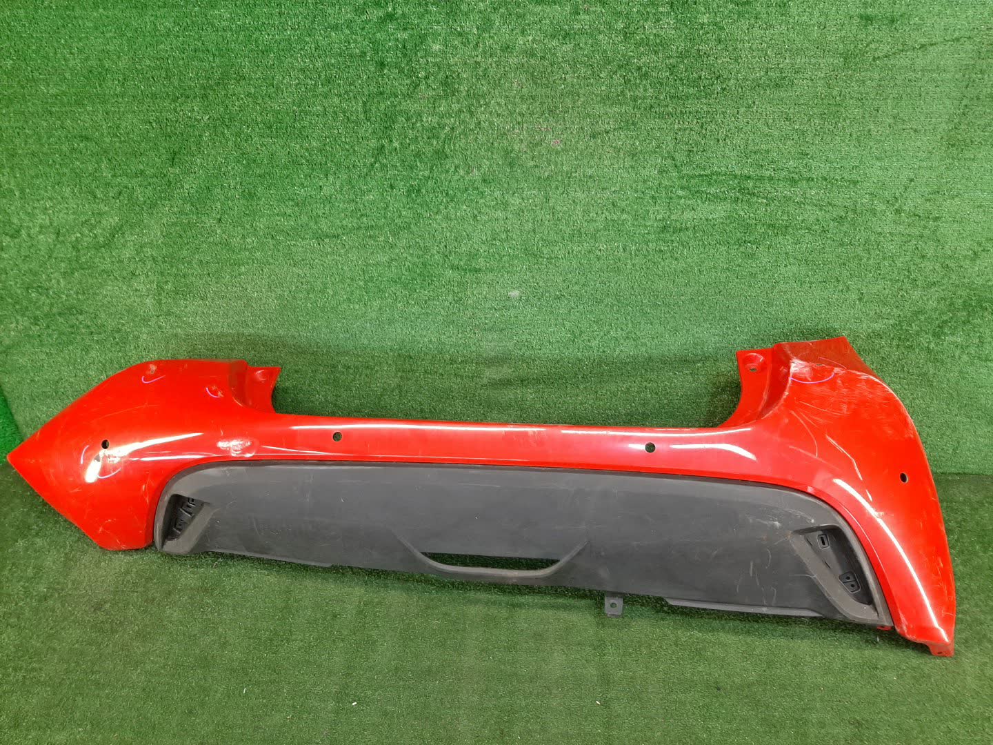 Бампер задний TOYOTA YARIS MXPH10, MXPH15, KSP210, MXPA10, MXPA15 9405 1 ракурс