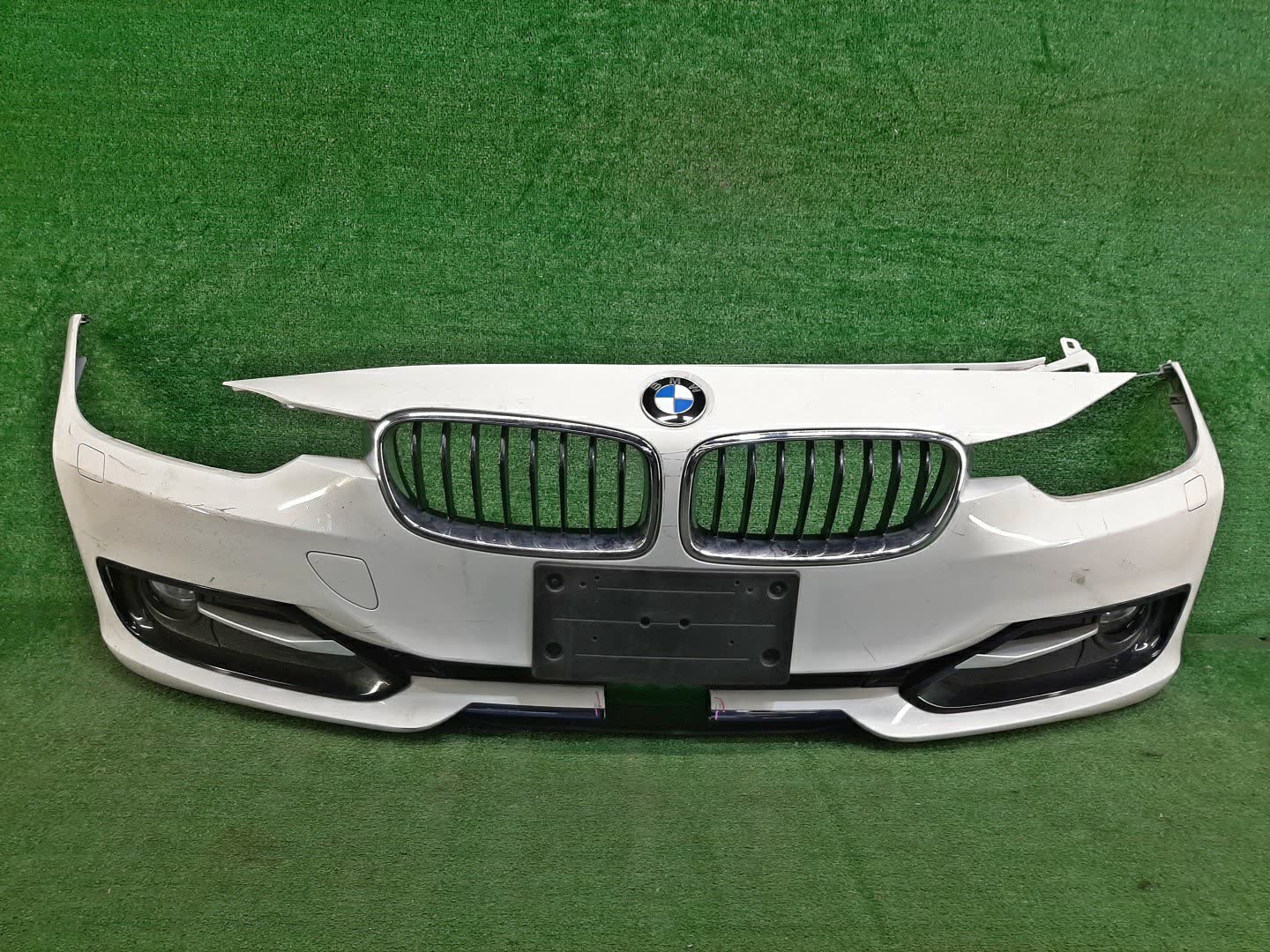 Бампер передний BMW 320d, 335i, 318d, 330d, 335d, 316d, 3-Series, 328i, 320i, 316i F30, F31 9530 1 ракурс