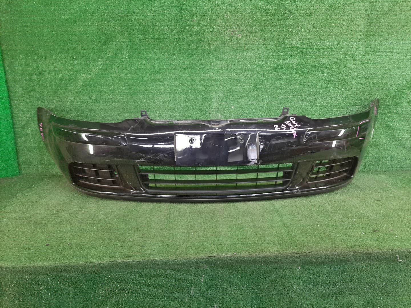 Бампер передний VOLKSWAGEN GOLF, JETTA MK5, 1K5, 1K1, A5, 1K2 9896 1 ракурс