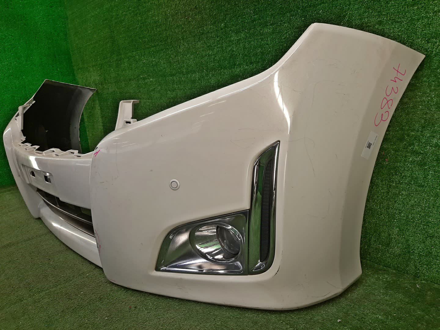 Бампер передний NISSAN ELGRAND E52 74383 2 ракурс