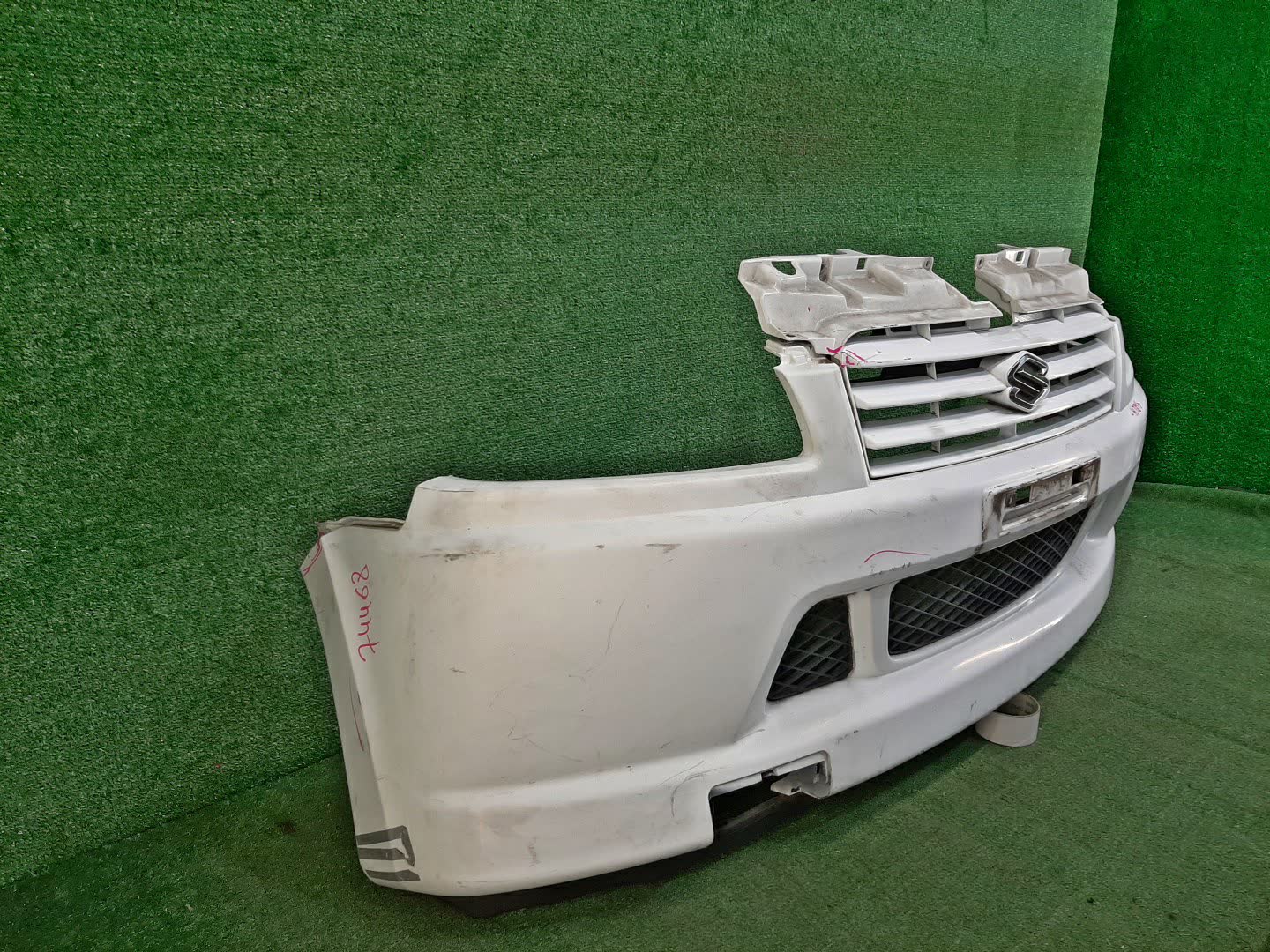 Бампер передний SUZUKI SWIFT HT81S 74468 3 ракурс