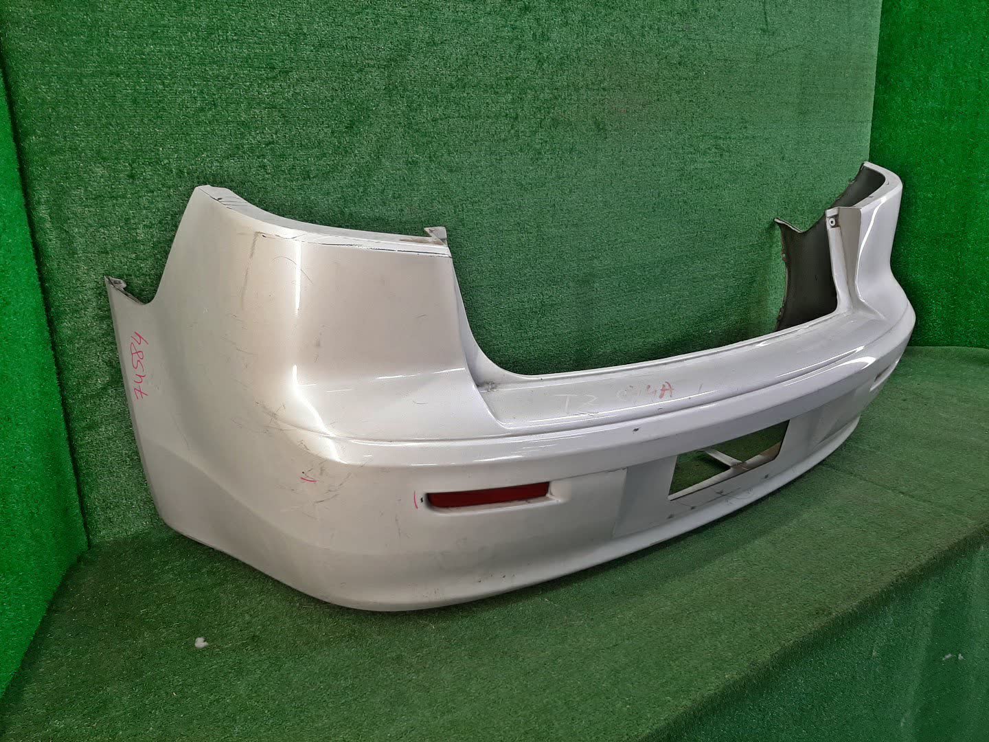 Бампер задний MITSUBISHI LANCER, GALANT FORTIS CY4A, CY2A, CY3A, CY6A 74584 3 ракурс