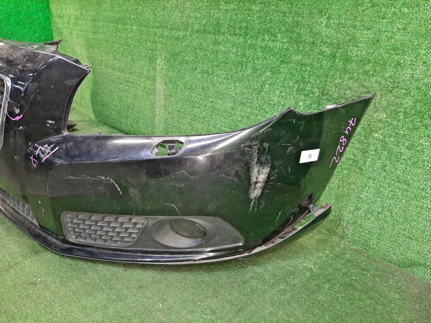Бампер передний VOLVO V70 BW60, BW47, BW40, BW90, BW69, BW71, BW98, BW56, BW48 74822 3 ракурс Бампер передний VOLVO V70 BW60, BW47, BW40, BW90, BW69, BW71, BW98, BW56, BW48 74822 3 ракурс