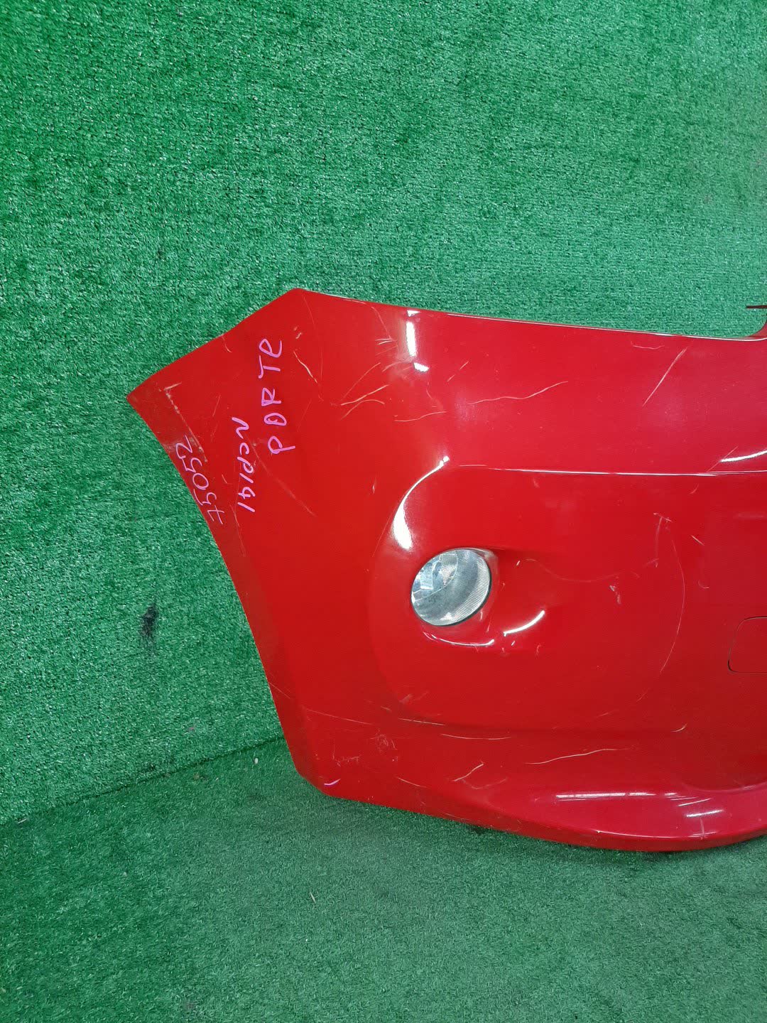 Бампер передний TOYOTA PORTE NCP141 75052 3 ракурс