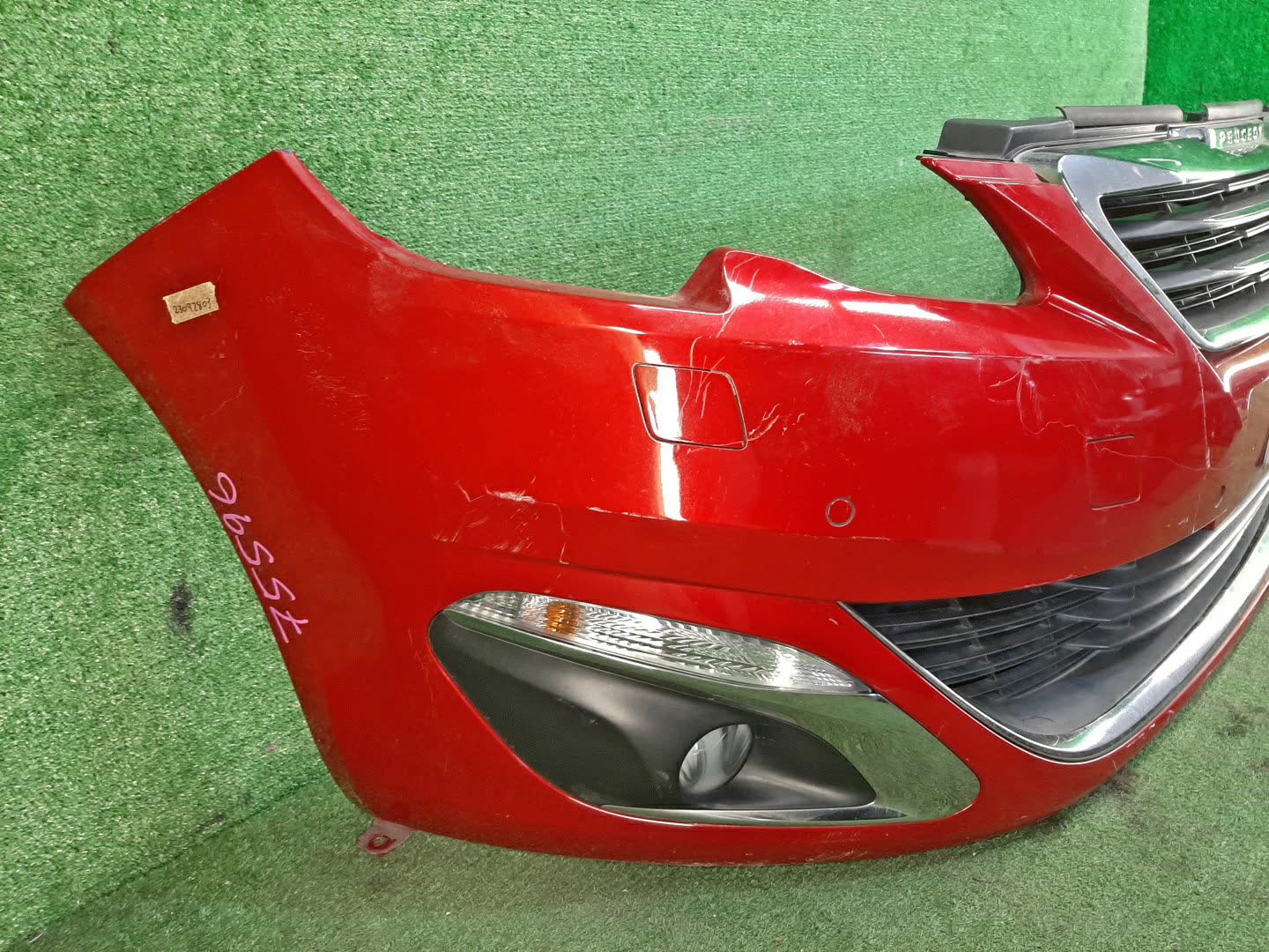 Бампер передний PEUGEOT 308 T91 75596 2 ракурс