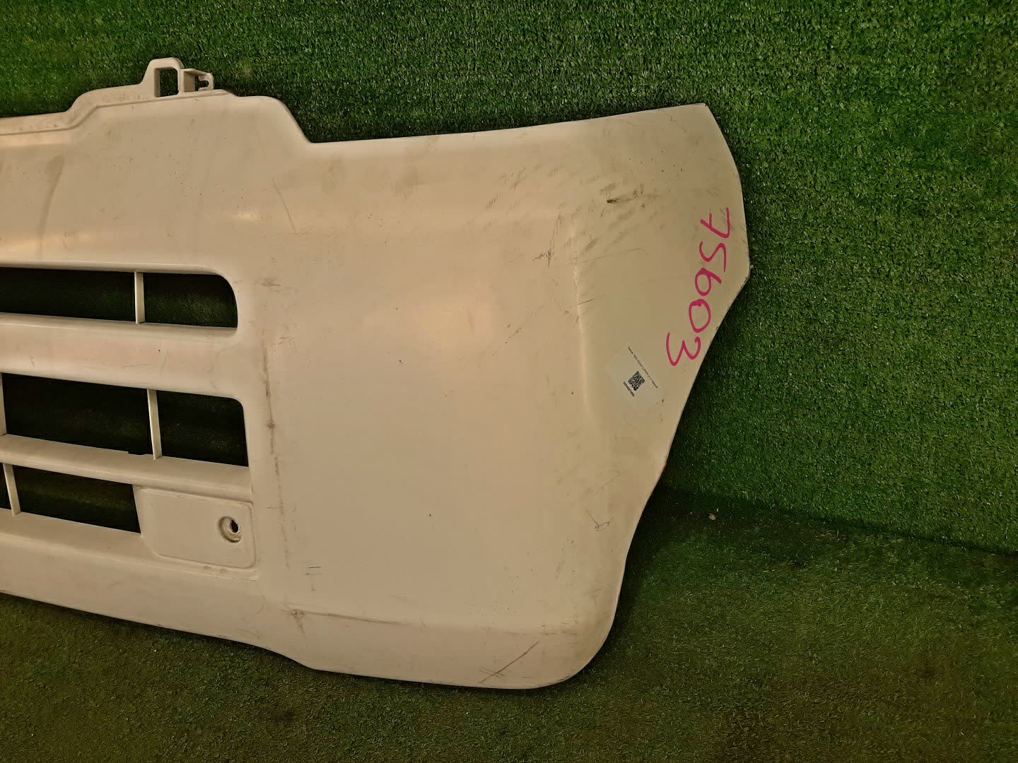 Бампер передний NISSAN CLIPPER U71V 75603 2 ракурс
