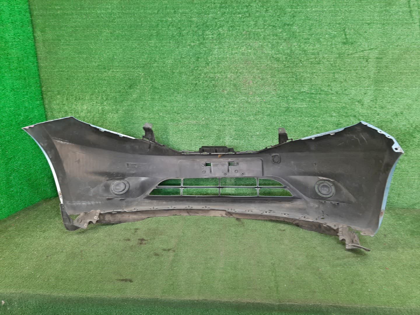 Бампер передний NISSAN NOTE E12 75609 5 ракурс
