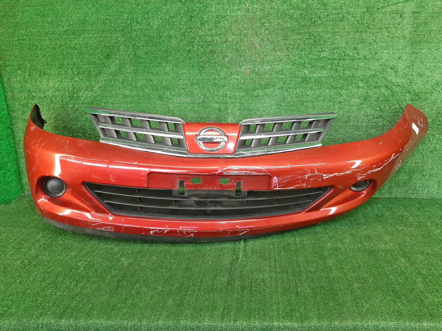Бампер передний NISSAN TIIDA, TIIDA LATIO C11, NC11, JC11, SC11, SNC11, SJC11 75875 1 ракурс