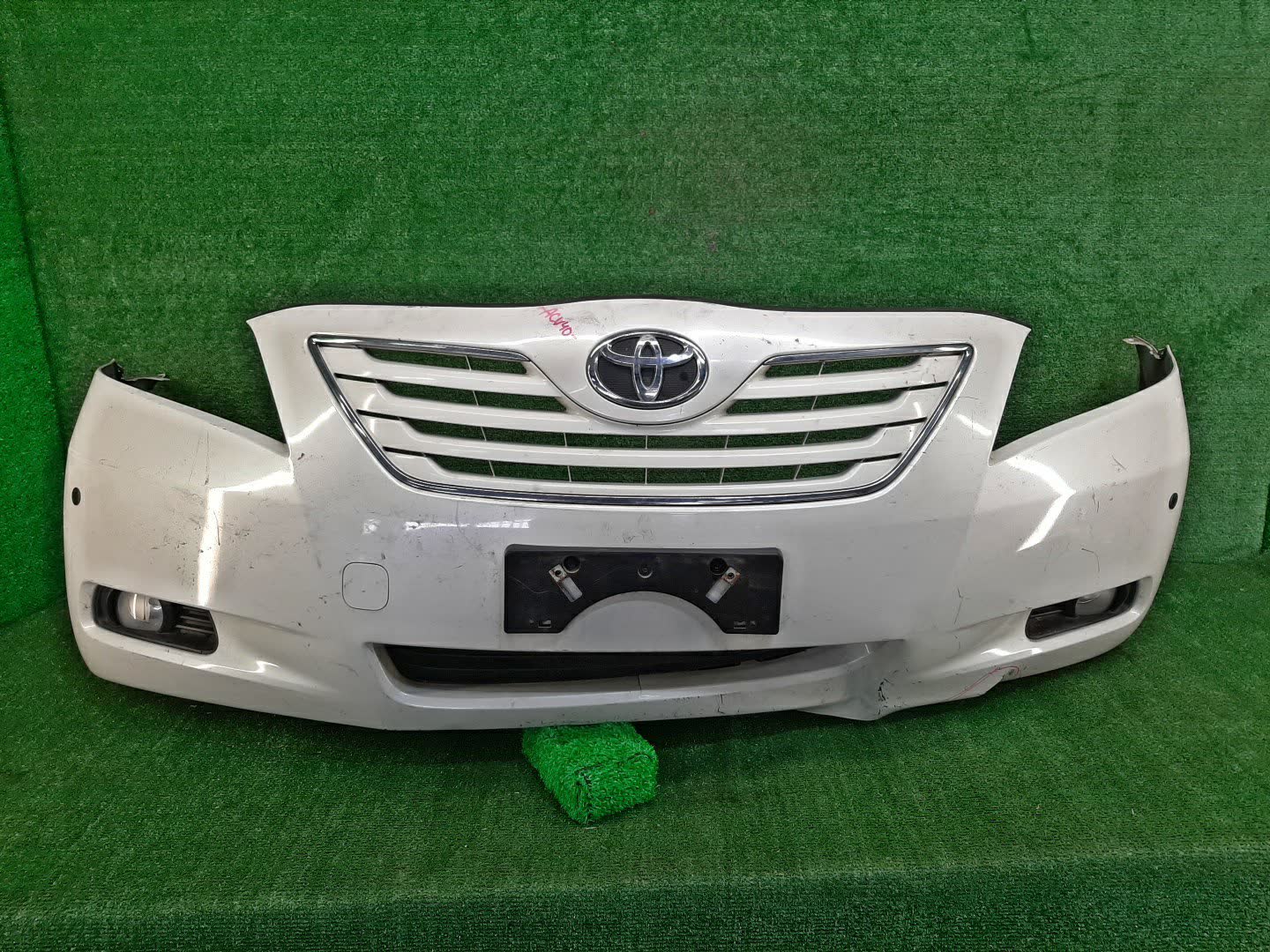 Бампер передний TOYOTA CAMRY, ALTIS AHV40, GSV40, ACV40, ACV45, ACV40N, ACV45N 76087 1 ракурс