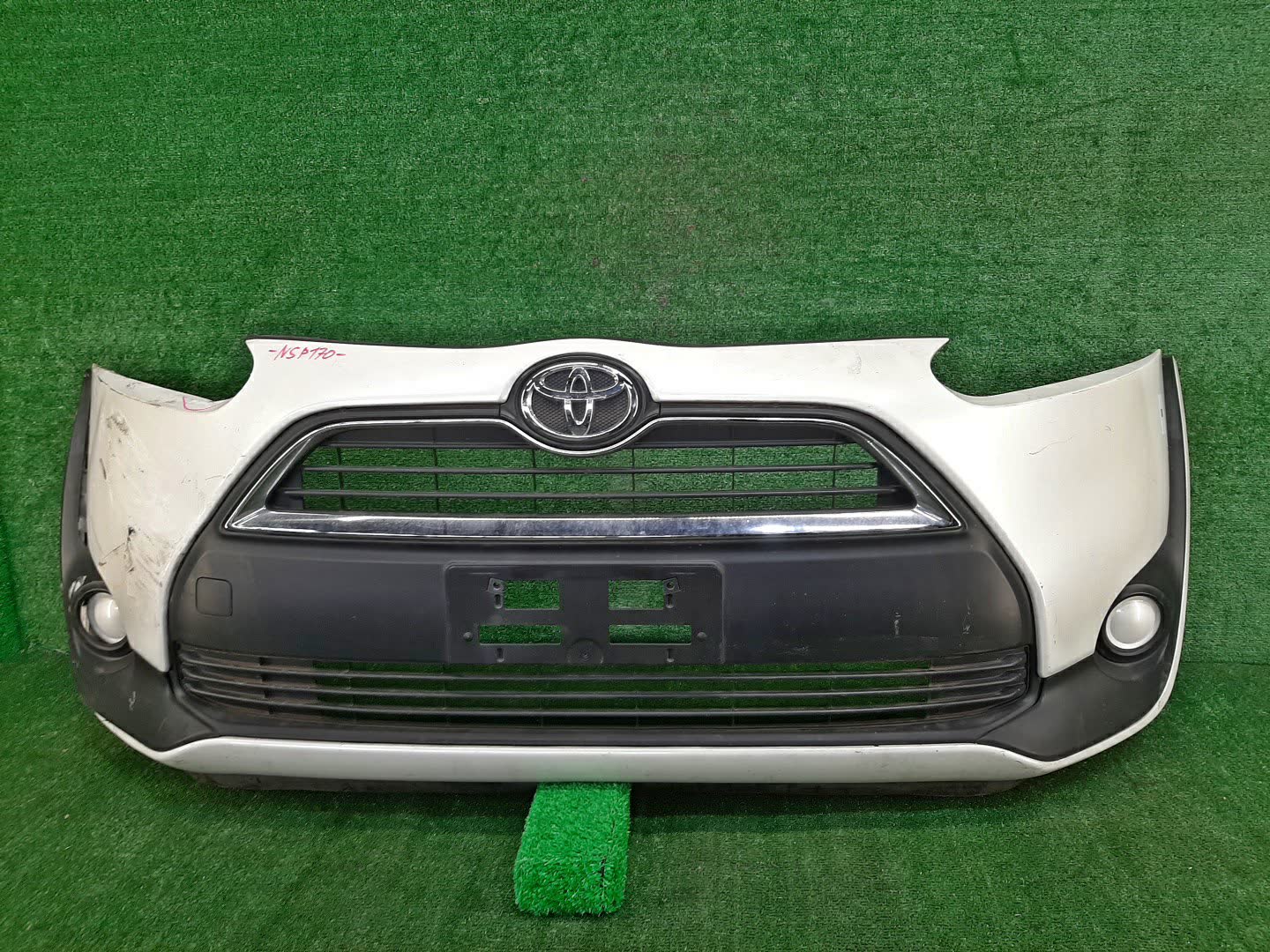 Бампер передний TOYOTA SIENTA NSP172G, NSP170G, NCP175G, NHP170G 76117 1 ракурс