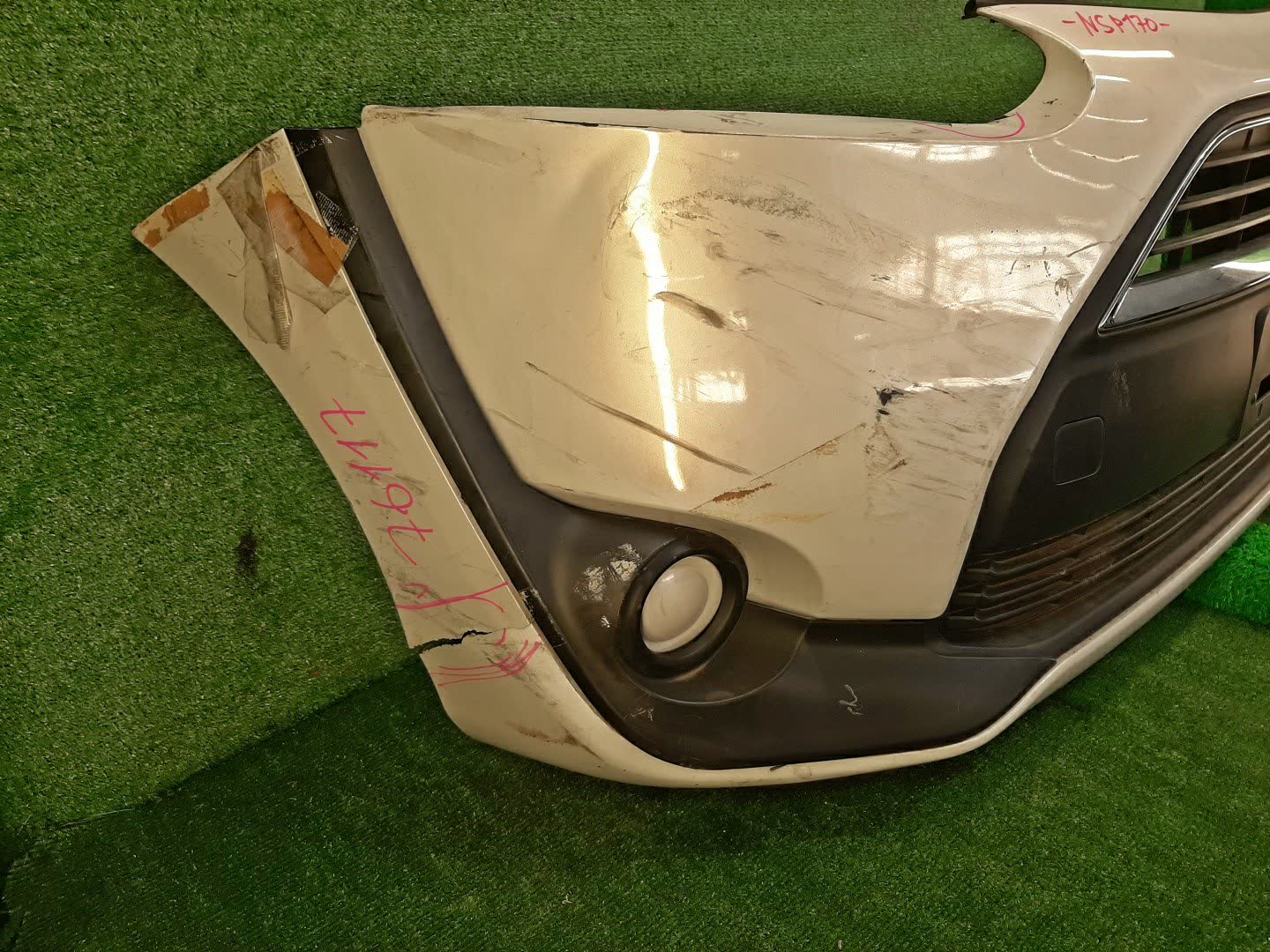 Бампер передний TOYOTA SIENTA NSP172G, NSP170G, NCP175G, NHP170G 76117 4 ракурс