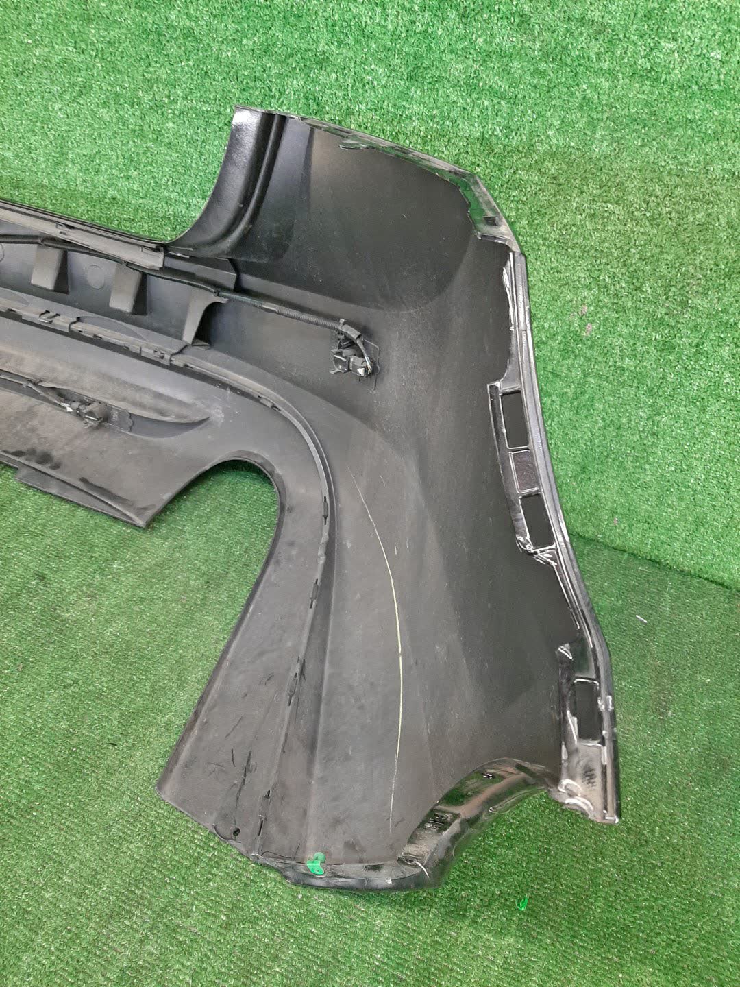 Бампер задний VOLVO S60 FS44, FS47, FS40, FS45, FS70, FS, Y20, FS48, FS84, FS90 76815 4 ракурс Бампер задний VOLVO S60 FS44, FS47, FS40, FS45, FS70, FS, Y20, FS48, FS84, FS90 76815 4 ракурс