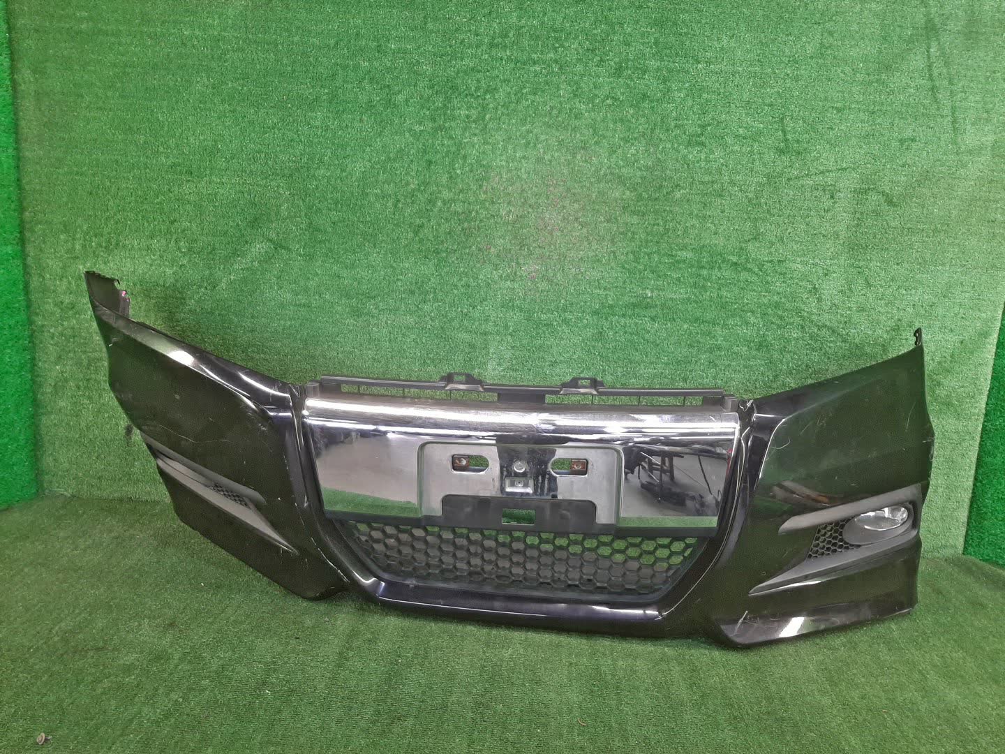 Бампер передний HONDA STEPWGN RK1, RK2, RK4, RK5, RK3, RK6, RK7 77018 1 ракурс