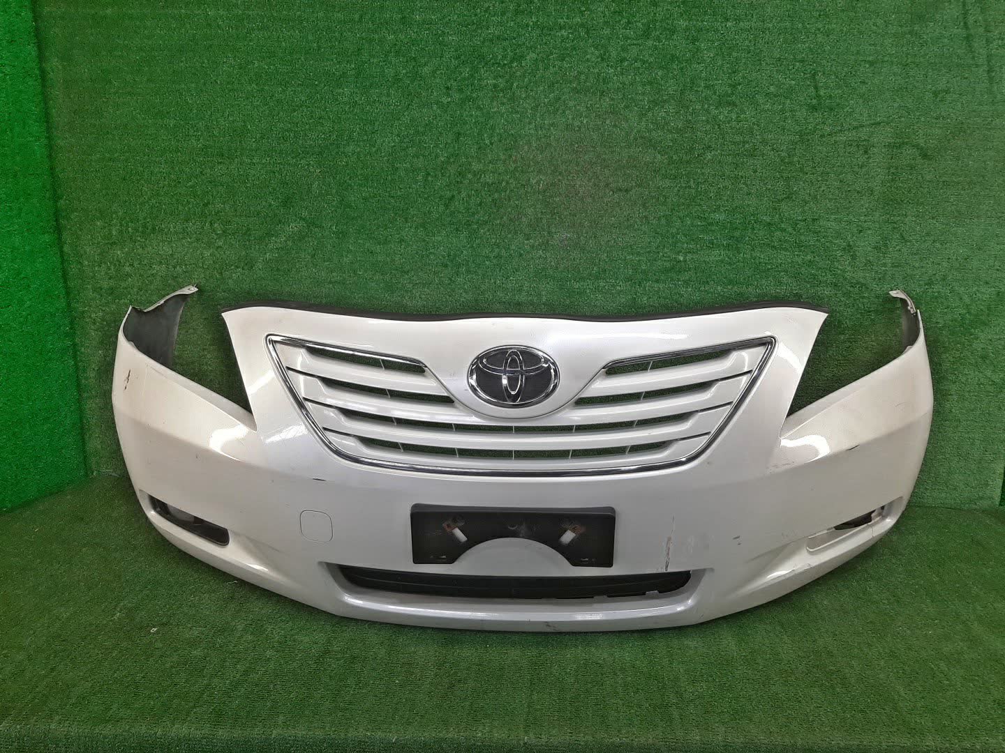 Бампер передний TOYOTA CAMRY, ALTIS AHV40, GSV40, ACV40, ACV45, ACV40N, ACV45N 77102 1 ракурс