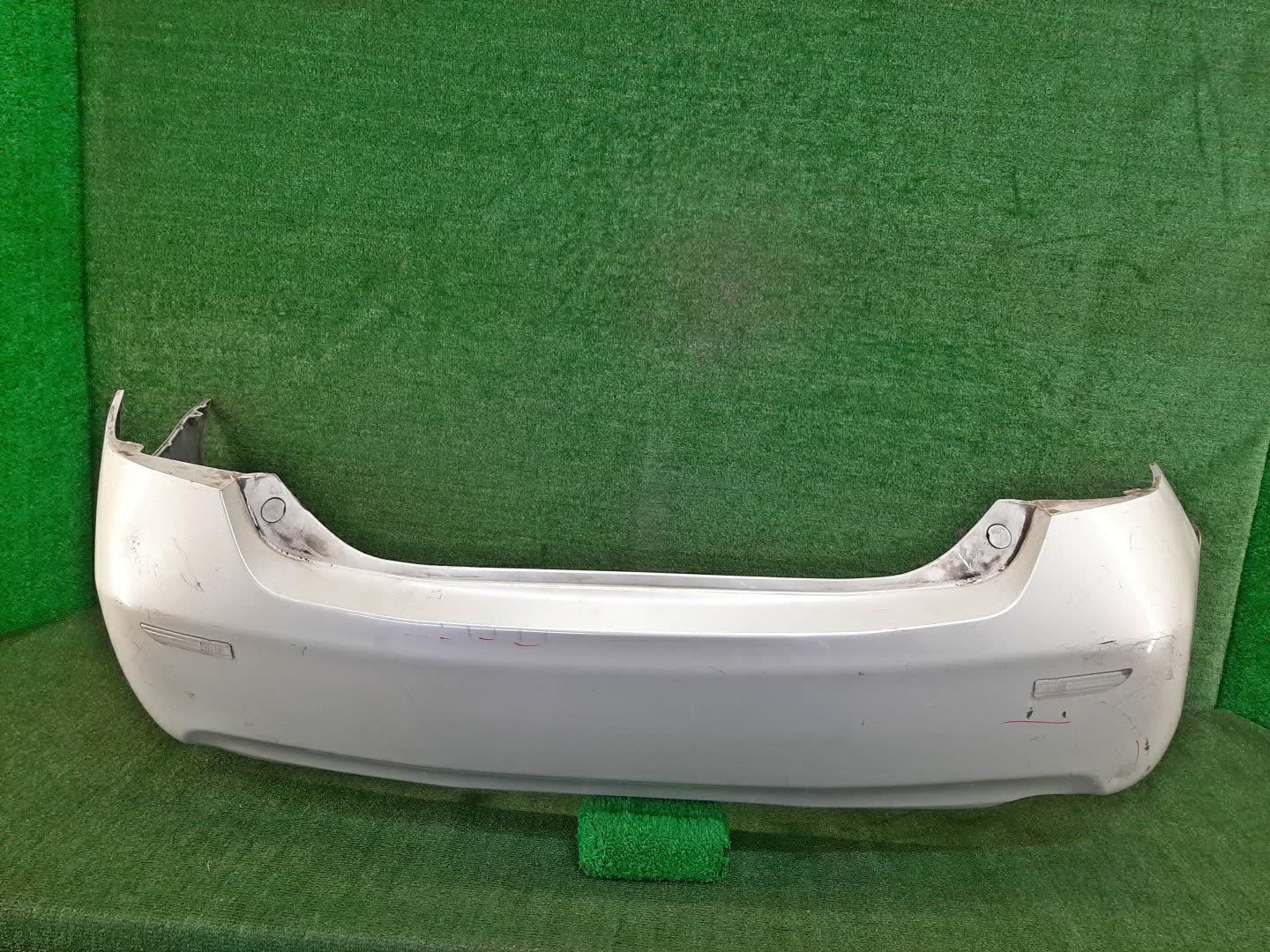 Бампер задний TOYOTA CAMRY, ALTIS AHV40, GSV40, ACV40, ACV45, ACV40N, ACV45N 77512 1 ракурс