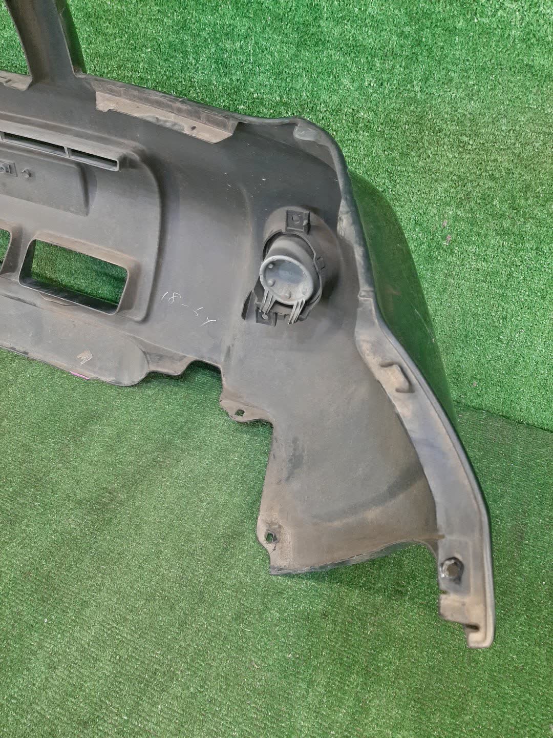 Бампер передний NISSAN X-TRAIL T30, NT30, PNT30 77697 5 ракурс