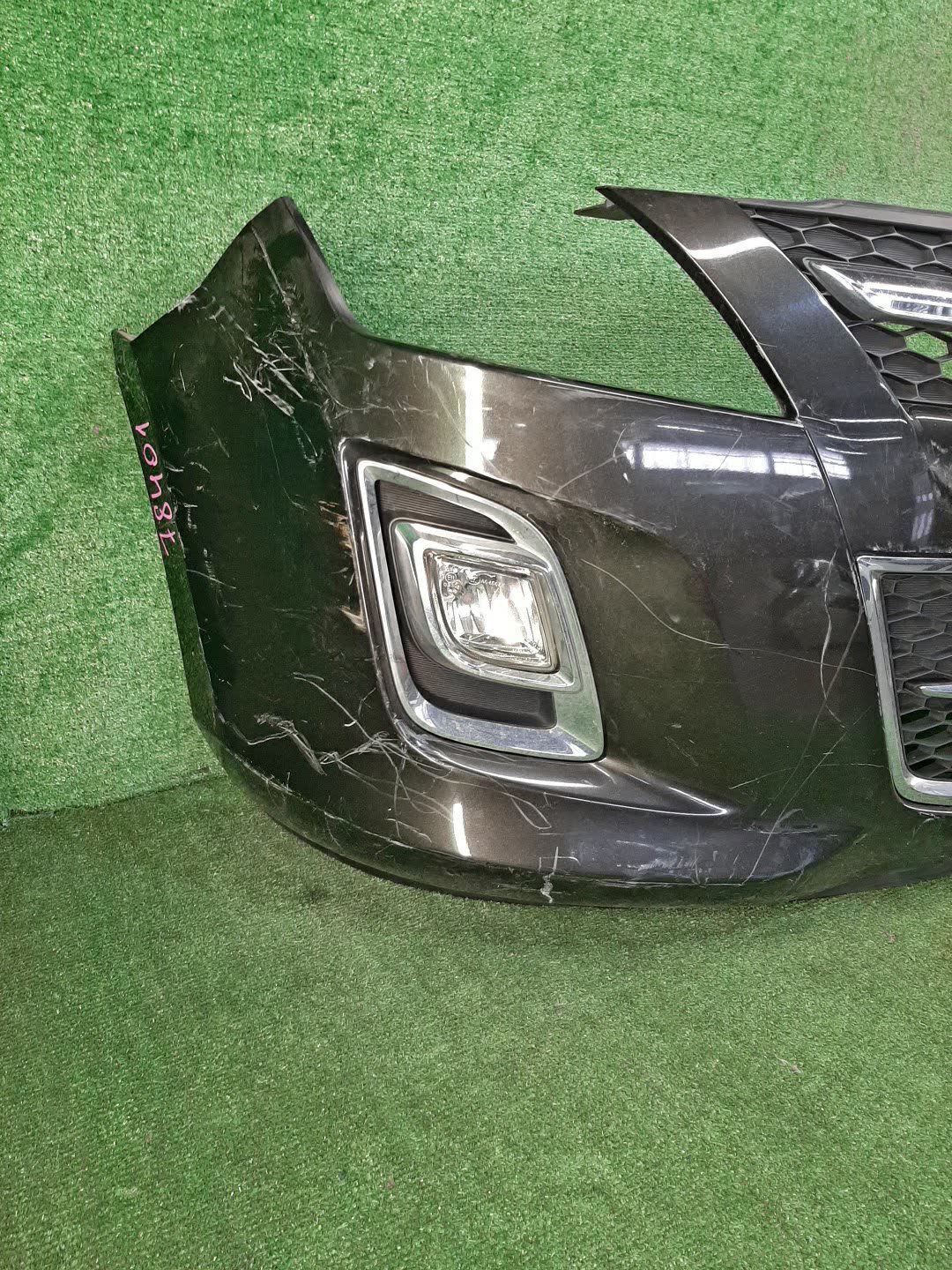 Бампер передний MAZDA MPV LY3P 78401 3 ракурс