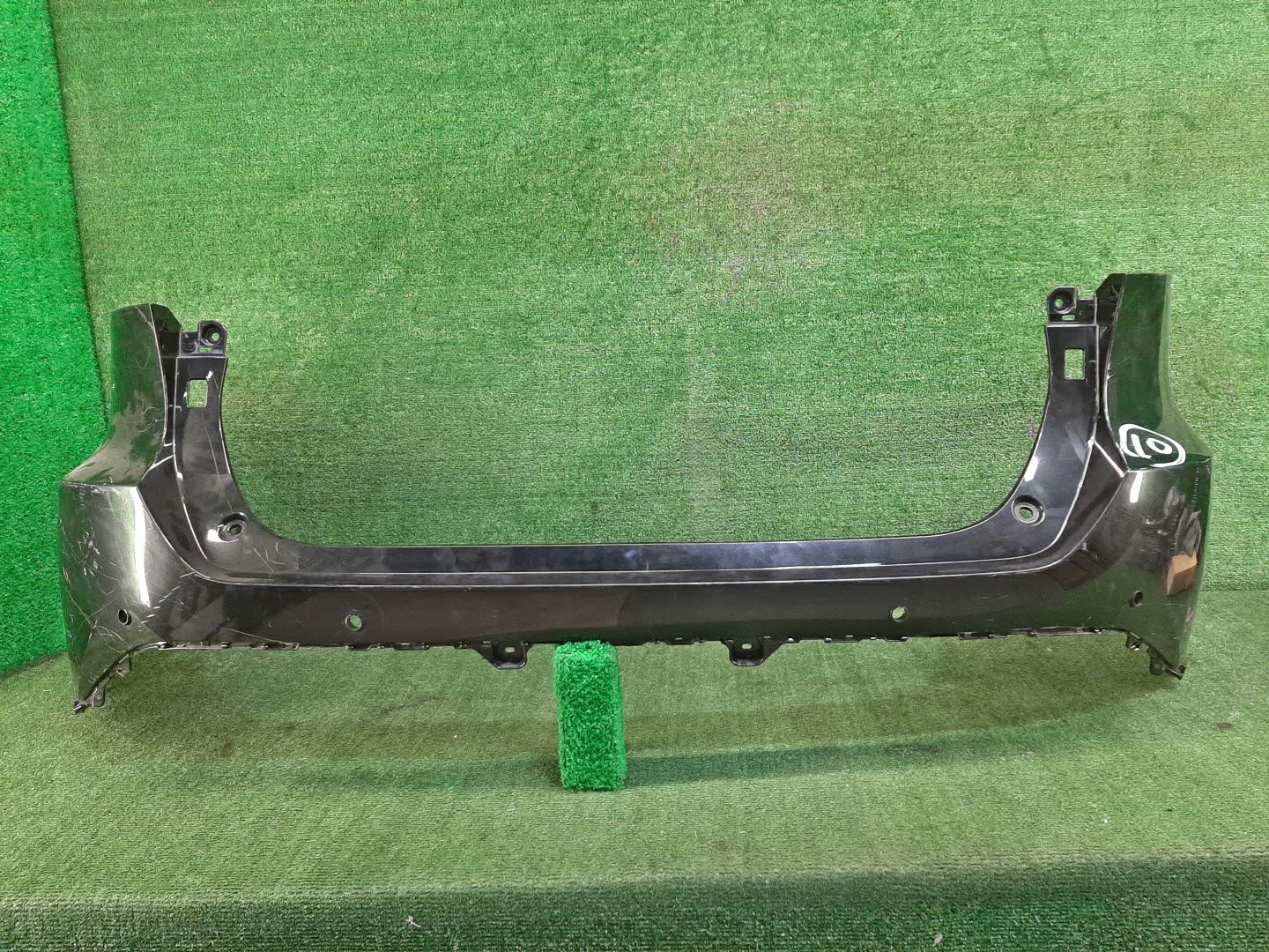 Бампер задний TOYOTA HARRIER AXUH80 78743 1 ракурс