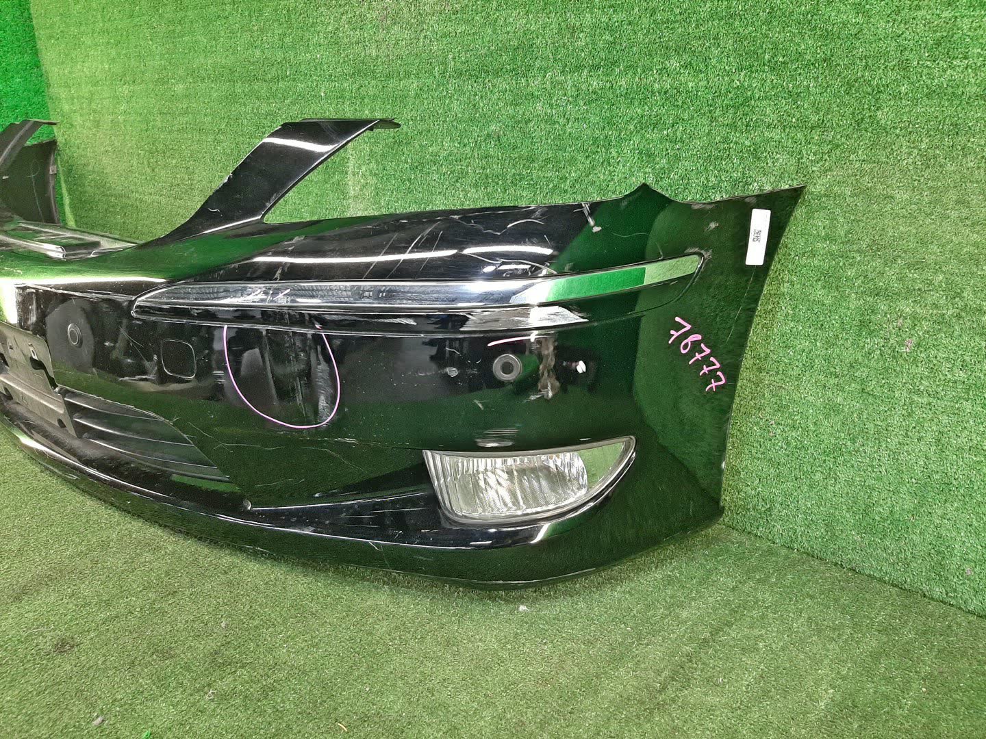 Бампер передний TOYOTA CROWN MAJESTA UZS186 78777 3 ракурс