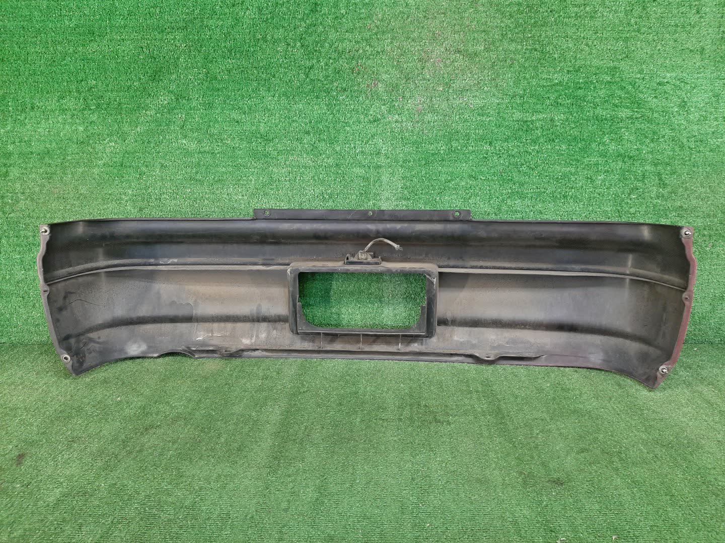 Бампер задний TOYOTA COROLLA LEVIN AE111 79031 5 ракурс