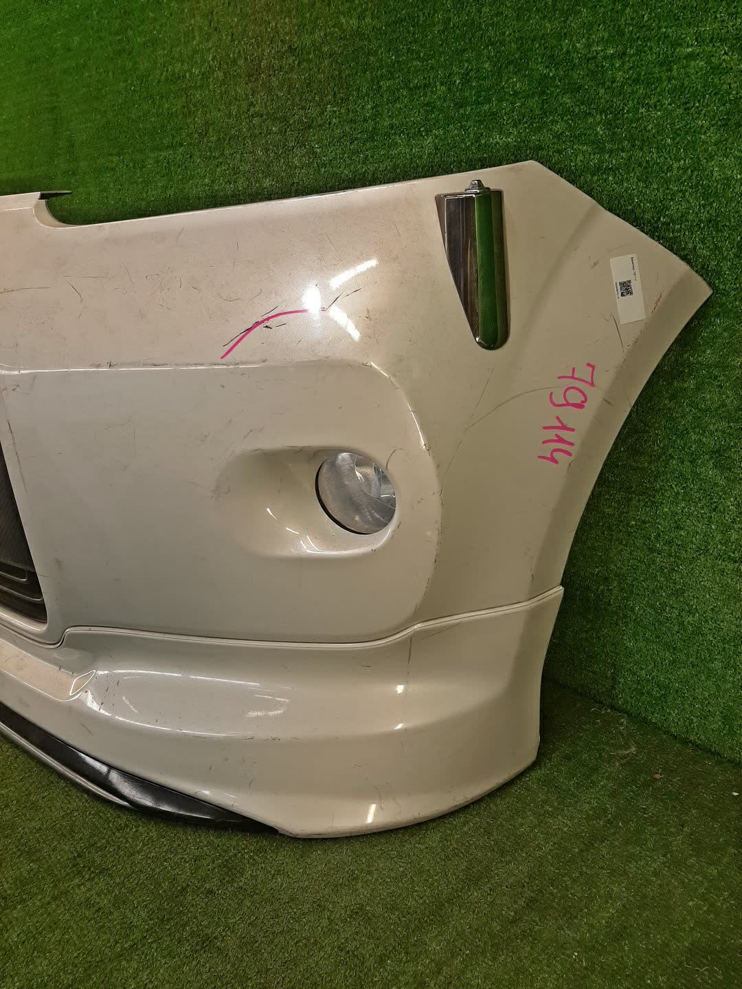 Бампер передний TOYOTA PORTE NCP141 79114 2 ракурс