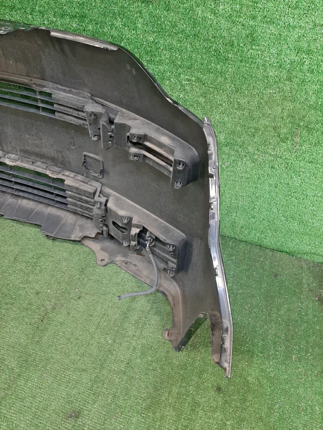 Бампер передний TOYOTA SPADE NCP141 79640 5 ракурс