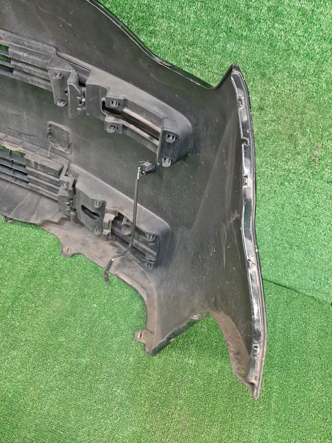 Бампер передний TOYOTA SPADE NSP141 80072 5 ракурс